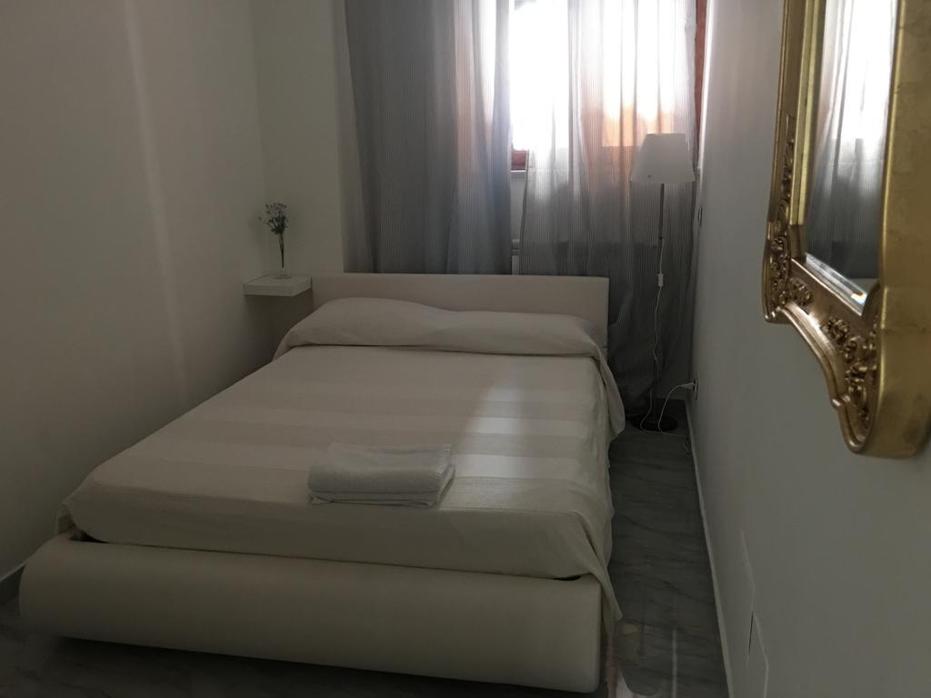 Supera Napoli Apartment מראה חיצוני תמונה
