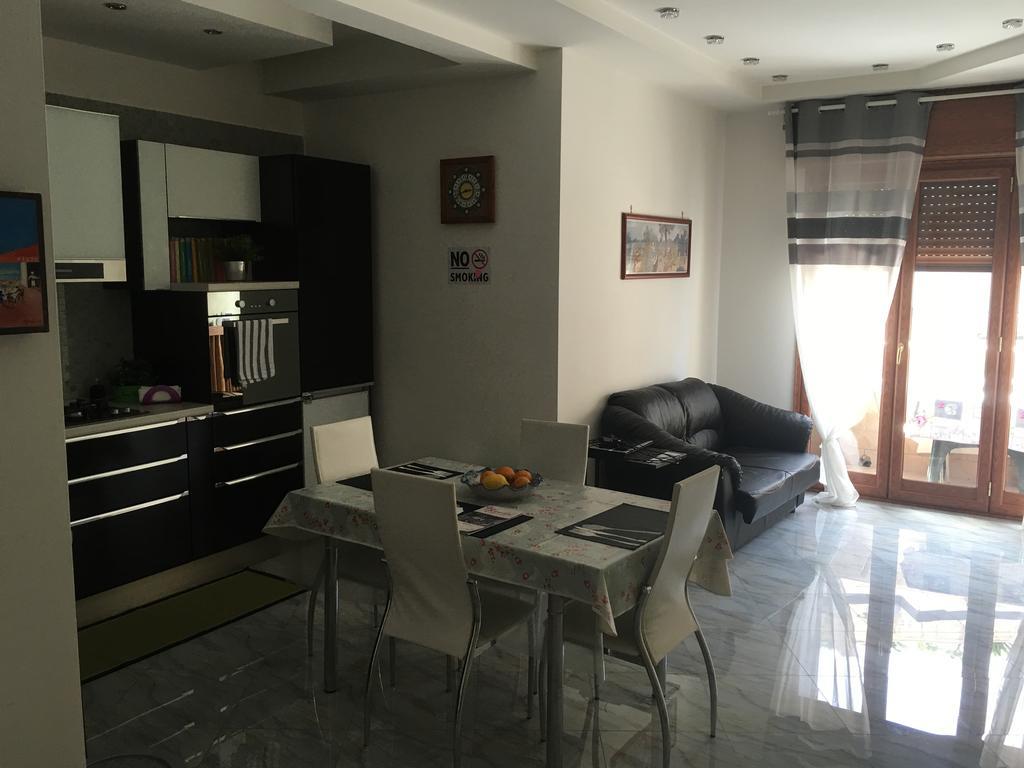 Supera Napoli Apartment מראה חיצוני תמונה